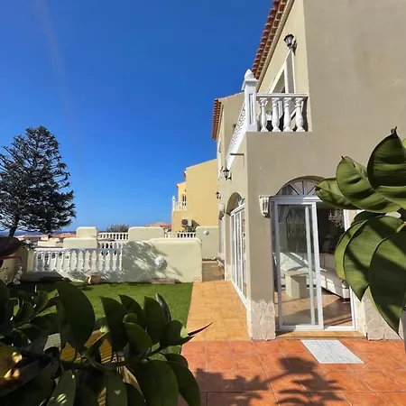 Amazing View In With Jacuzzi Villa *