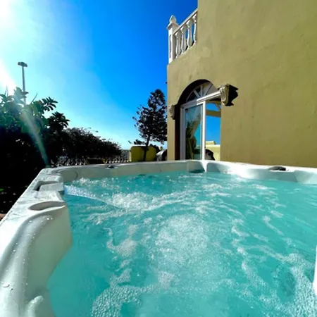 Amazing View In With Jacuzzi *
